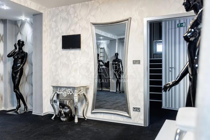 Prodej obchodního prostoru, Zeleneč, Jitrocelová, 150 m2