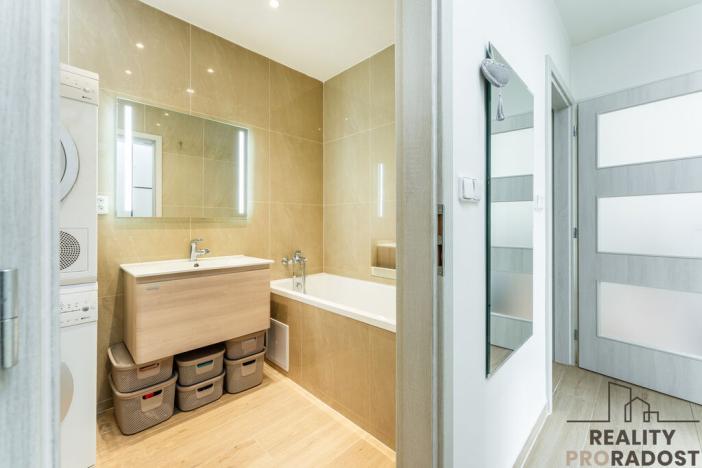 Prodej bytu 3+kk, Praha, Slévačská, 59 m2