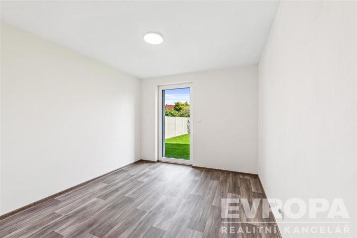 Prodej rodinného domu, Líbeznice, 320 m2