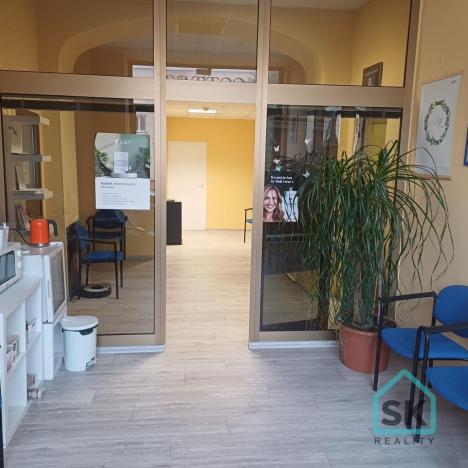 Pronájem komerční nemovitosti, Krnov - Pod Bezručovým vrchem, Mikulášská, 30 m2