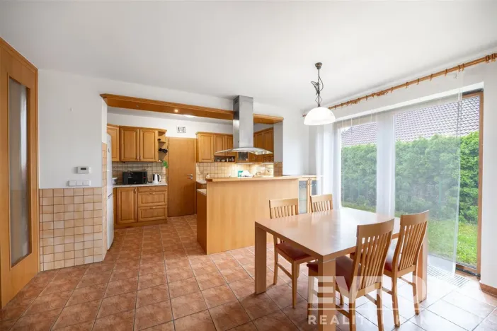 Prodej rodinného domu, Solnice, Nad Farou, 303 m2