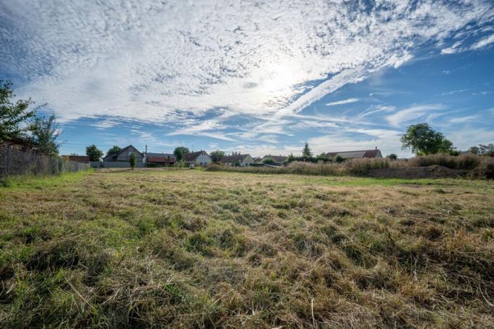 Prodej pozemku pro bydlení, Zalužany, 1423 m2