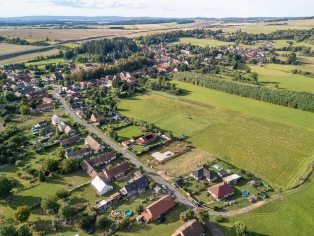 Prodej pozemku pro bydlení, Zalužany, 1423 m2