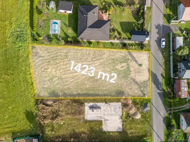 Prodej pozemku pro bydlení, Zalužany, 1423 m2