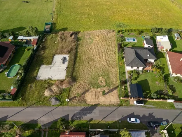 Prodej pozemku pro bydlení, Zalužany, 1423 m2