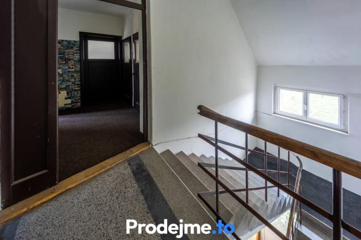 Prodej vícegeneračního domu, Chomutov, Pionýrů, 329 m2