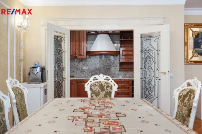 Prodej bytu 3+kk, Karlovy Vary, Pod Jelením skokem, 105 m2