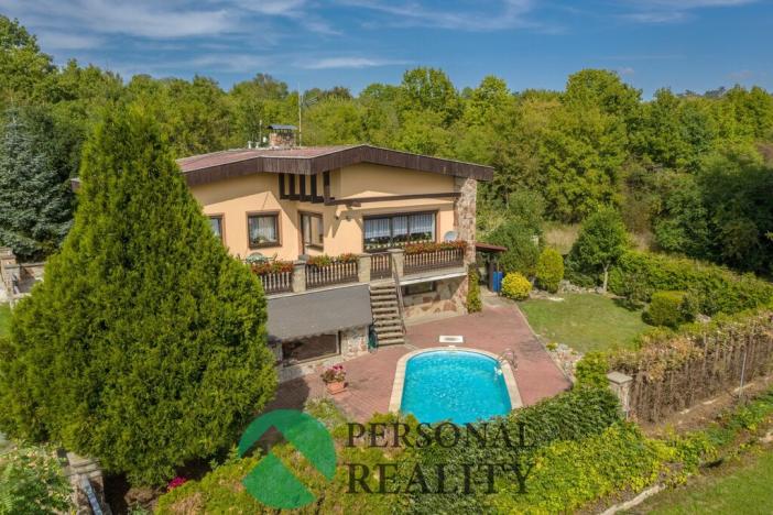 Prodej rodinného domu, Sazená, 225 m2