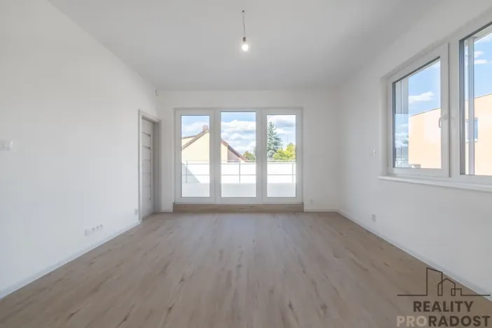 Prodej bytu 4+kk, Ostopovice, B. Němcové, 170 m2