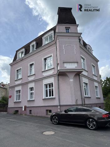 Prodej bytu 4+1, Karlovy Vary - Stará Role, Rybářská, 111 m2
