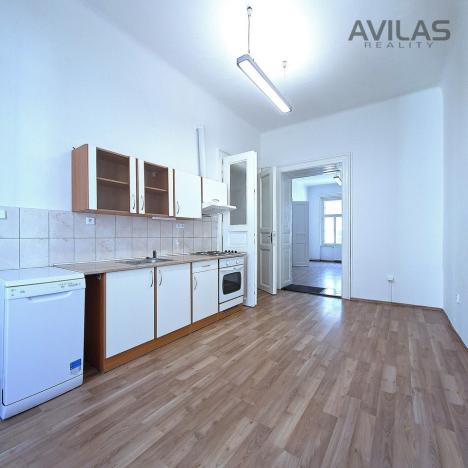 Pronájem bytu 2+1, Praha - Nové Město, V tůních, 70 m2