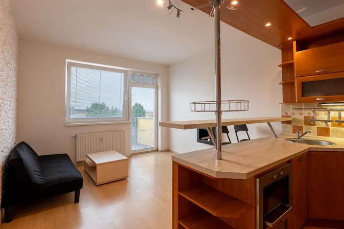 Prodej bytu 2+kk, Praha - Vinoř, Českodubská, 43 m2