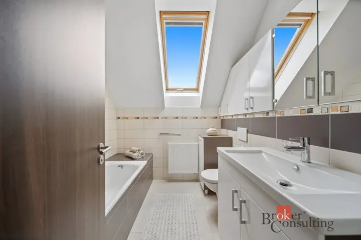 Prodej rodinného domu, Lidice, Starosty Hejmy, 154 m2