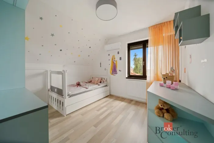 Prodej rodinného domu, Lidice, Starosty Hejmy, 154 m2