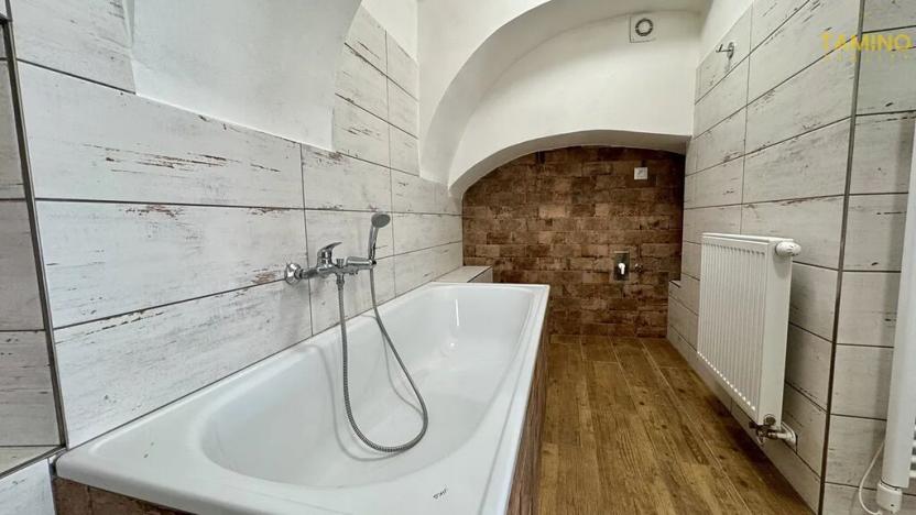 Pronájem bytu 1+kk, Studená, nám. Sv. J. Nepomuckého, 28 m2