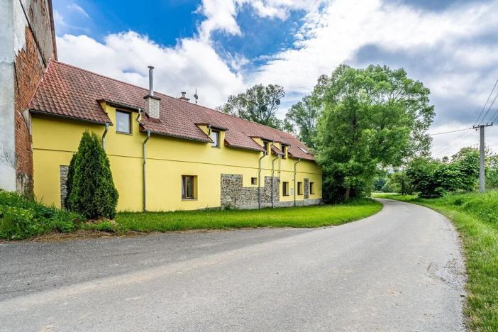 Prodej vícegeneračního domu, Bouzov, 420 m2