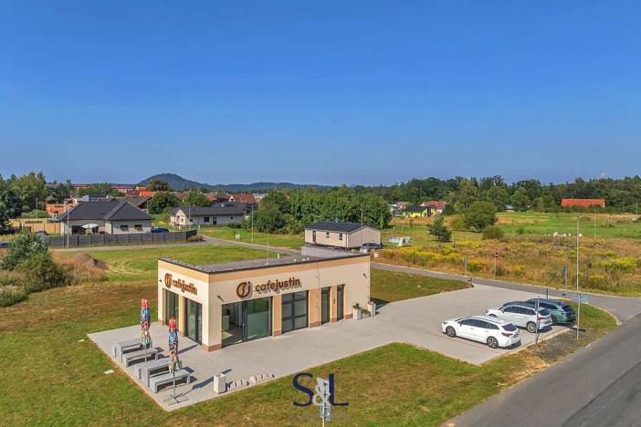 Prodej obchodního prostoru, Doksy, 69 m2