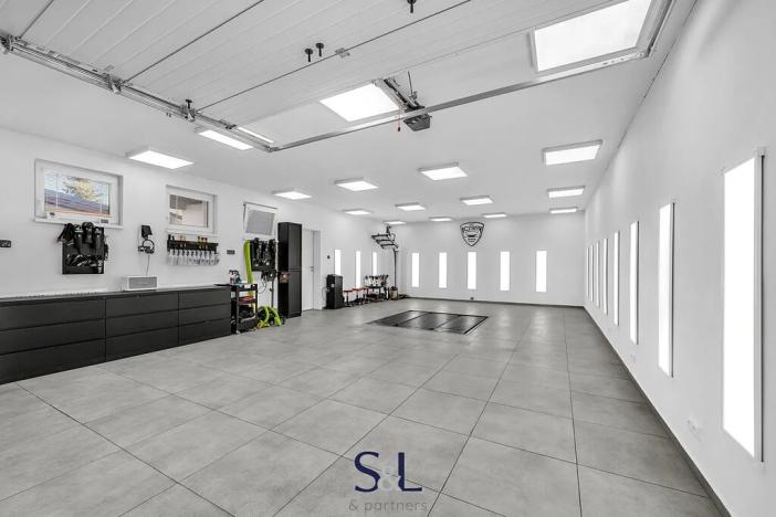 Prodej obchodního prostoru, Nový Bor, Česká, 325 m2