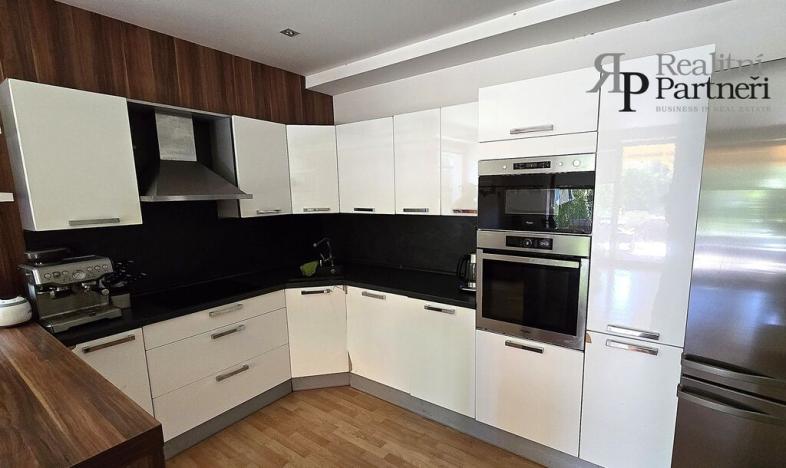 Prodej bytu 2+kk, Ostrava, Pampelišková, 55 m2