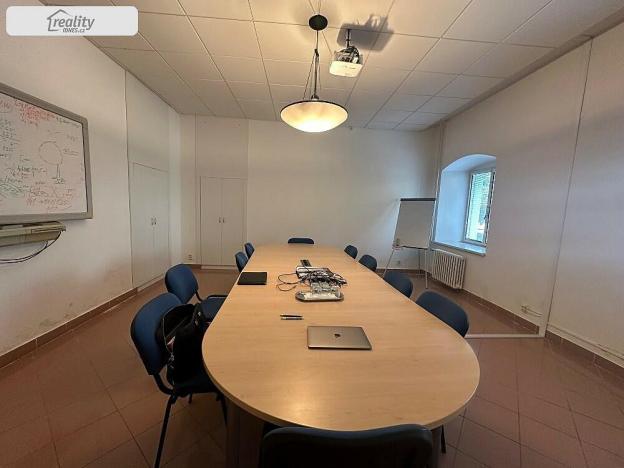 Pronájem kanceláře, Blansko, Gellhornova, 541 m2