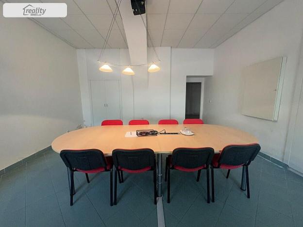 Pronájem kanceláře, Blansko, Gellhornova, 541 m2