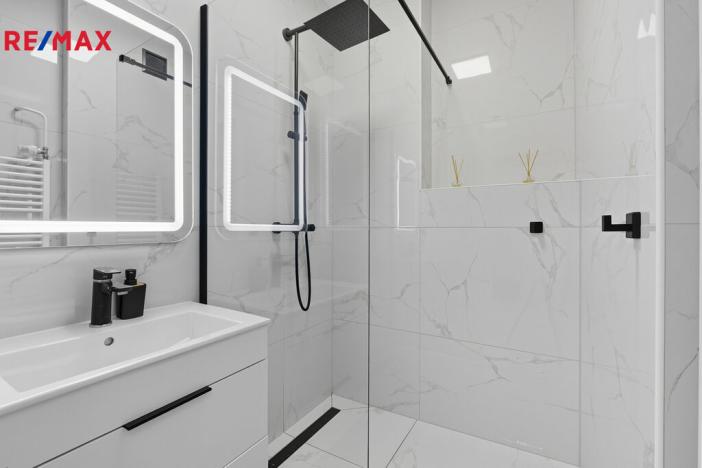 Prodej bytu 2+1, Karlovy Vary, K. Čapka, 57 m2