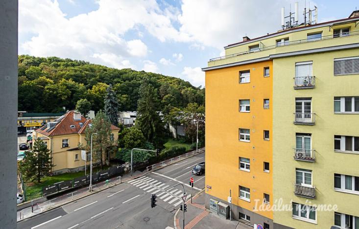 Pronájem bytu 2+kk, Praha - Košíře, Hlaváčkova, 49 m2