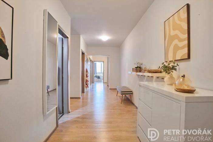 Prodej bytu 4+kk, Praha - Řepy, Kutrovická, 119 m2