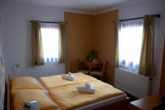 Prodej ubytování, Turnov, Hluboká, 600 m2