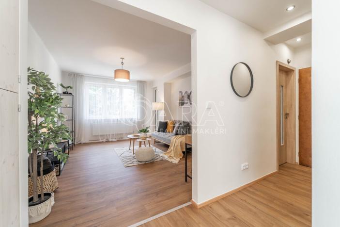 Prodej bytu 2+1, Nové Dvory, 60 m2