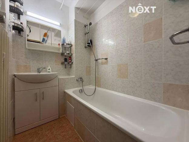 Pronájem bytu 2+1, Praha - Hloubětín, Horoušanská, 57 m2