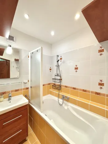 Pronájem bytu 3+1, Liberec - Liberec XIV-Ruprechtice, Třešňová, 67 m2