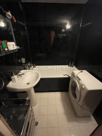 Pronájem bytu 3+1, České Budějovice - České Budějovice 2, 70 m2