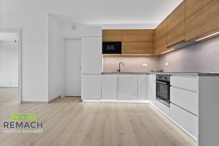 Pronájem bytu 2+kk, Hradec Králové, Pálenecká, 60 m2