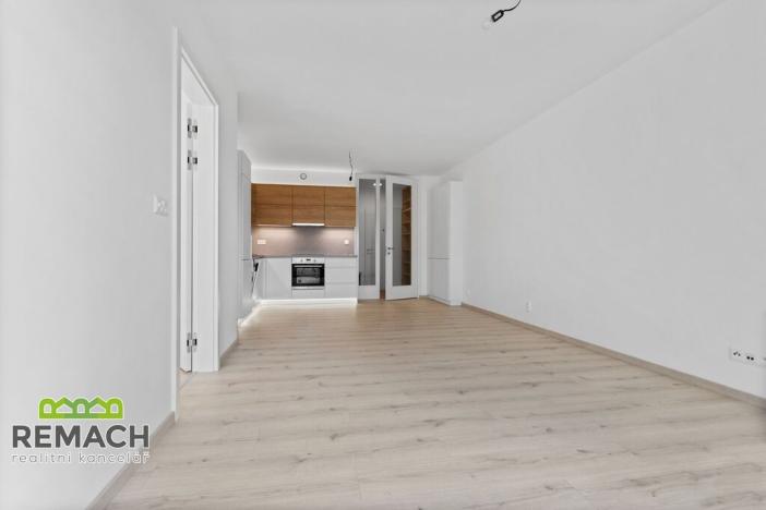 Pronájem bytu 2+kk, Hradec Králové, Pálenecká, 60 m2