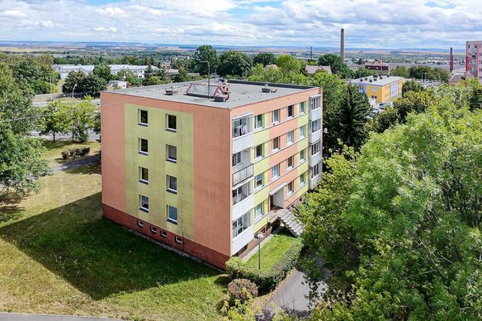 Pronájem bytu 2+1, Chomutov, Vítězslava Nezvala, 60 m2
