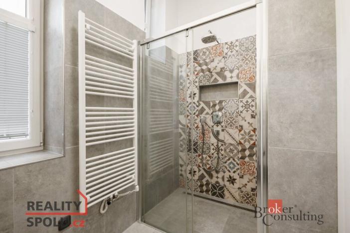 Pronájem bytu 2+1, Liberec - Liberec I-Staré Město, Sokolská, 74 m2