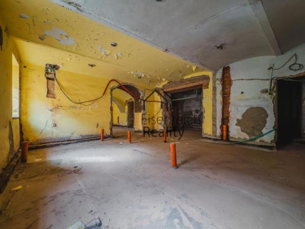 Prodej skladu, Úpice, Palackého, 1705 m2