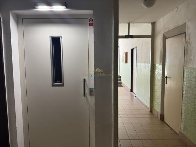 Prodej bytu 2+kk, Praha - Vinohrady, Hollarovo náměstí, 37 m2