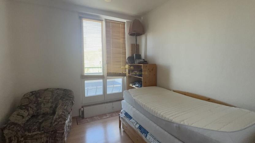 Prodej bytu 2+kk, Praha - Vinohrady, Hollarovo náměstí, 37 m2