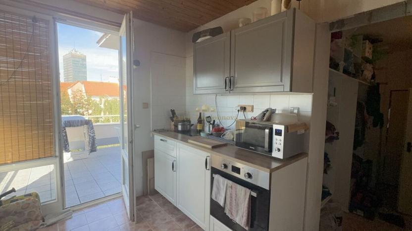 Prodej bytu 2+kk, Praha - Vinohrady, Hollarovo náměstí, 37 m2