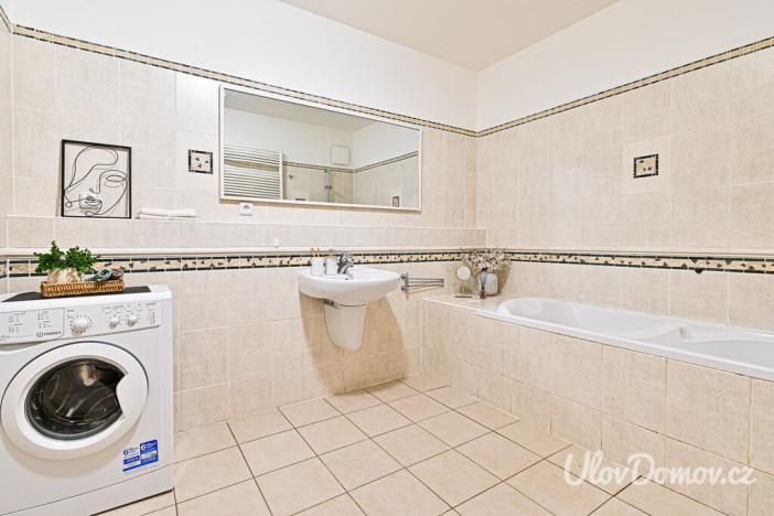 Prodej bytu 2+kk, Praha - Motol, Jeřabinová, 63 m2