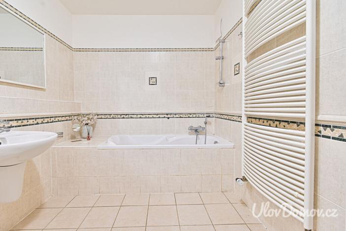 Prodej bytu 2+kk, Praha - Motol, Jeřabinová, 63 m2