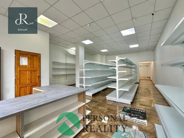 Prodej rodinného domu, Bor, náměstí Republiky, 400 m2