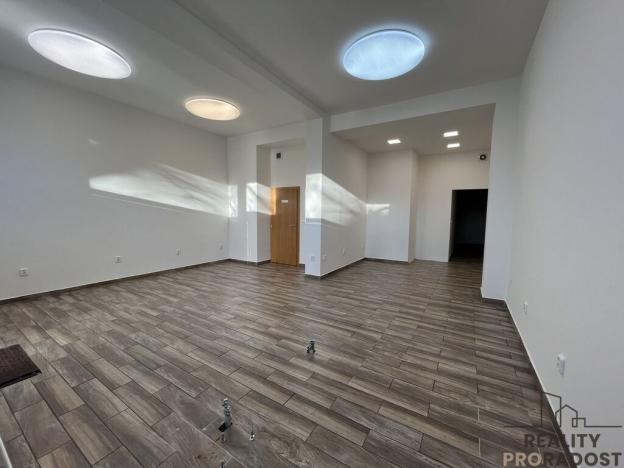 Pronájem obchodního prostoru, Ostrava, Macharova, 75 m2