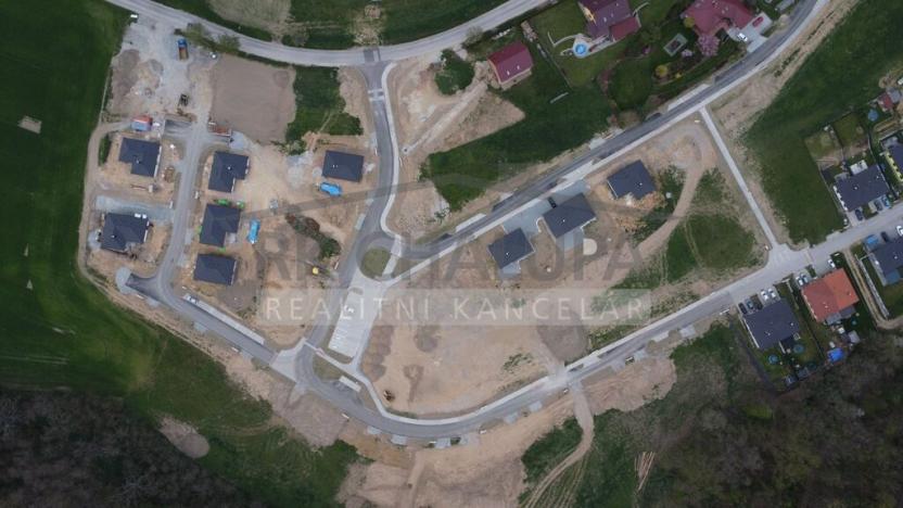 Prodej pozemku pro bydlení, Hosín, 988 m2