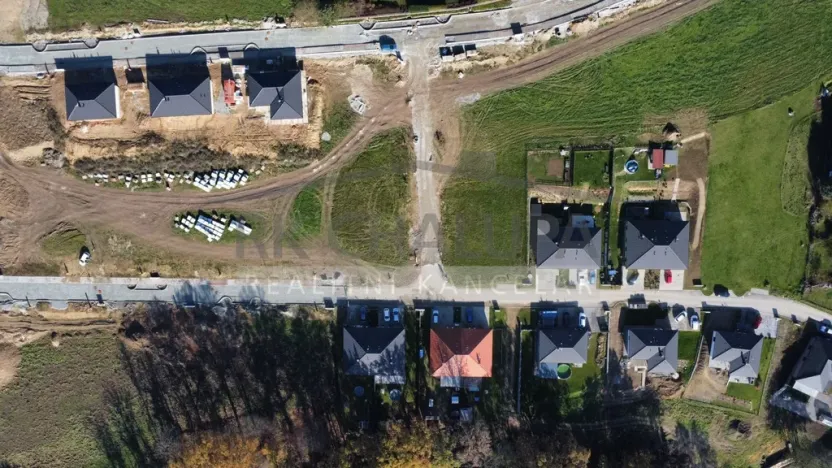 Prodej pozemku pro bydlení, Hosín, 988 m2