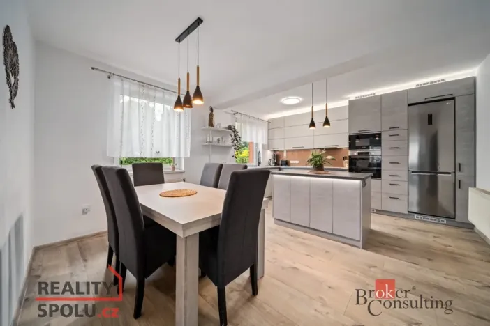 Prodej rodinného domu, Trutnov - Starý Rokytník, 216 m2