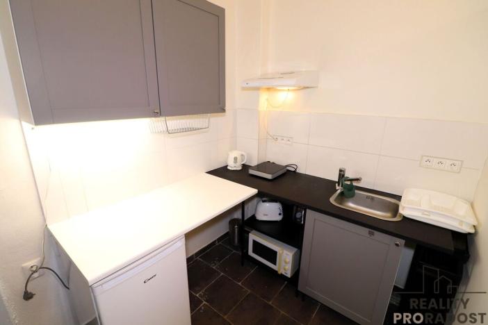 Pronájem bytu 1+1, Brno, Klobásova, 30 m2