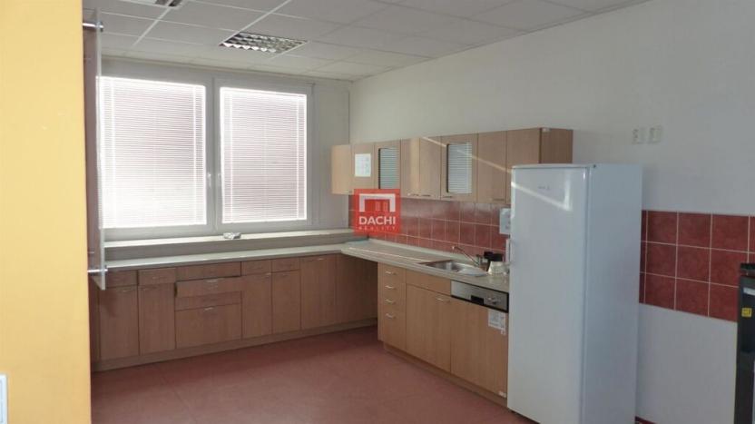 Pronájem kanceláře, Olomouc - Hodolany, tř. Kosmonautů, 300 m2